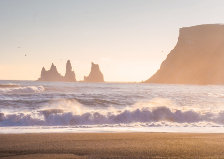 Τα άστρα την Δευτέρα 17 Ιουλίου, με Αφροδίτη τετράγωνο Ποσειδώνα.