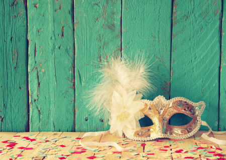 Οι αστρολογικές προβλέψεις από 16 μέχρι 18 Φεβρουαρίου 2018: Η Αφροδίτη σε εξάγωνο με Κρόνο.