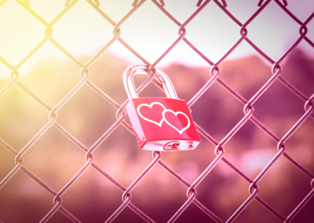 Θα κρατήσει η σχέση σας; Ο Ερμής στα ζώδια θα σου πει πόσο ταιριάζετε!