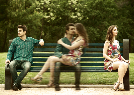 Μήπως γίνεσαι το “θύμα” στις σχέσεις σου; Μάθε τι λέει το ζώδιό σου!