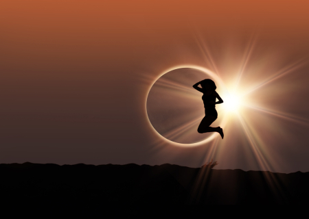 Η Ηλιακή έκλειψη στον Υδροχόο στις 15 Φεβρουαρίου 2018 (Video).