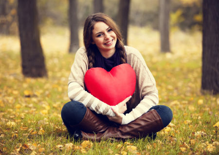 Πόσο αλλάζουν τα ζώδια όταν ερωτεύονται… για τα καλά;